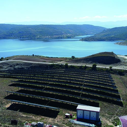 Şebekeden bağımsız off-grid güneş enerjisi sistemi